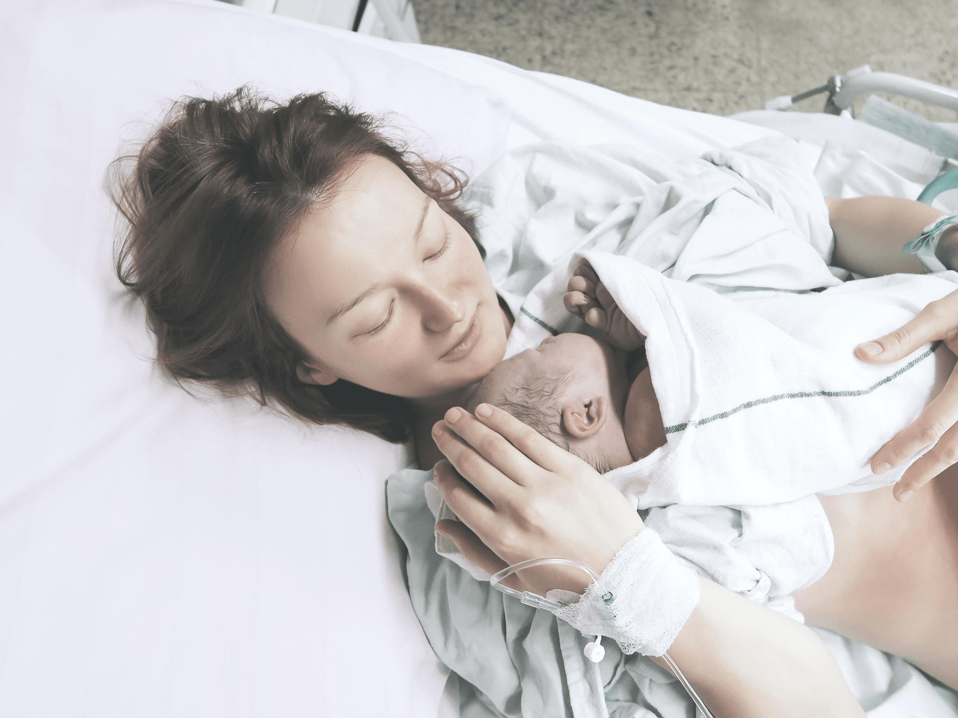 10 Ways New Parents Can Capture Baby’s First Memories