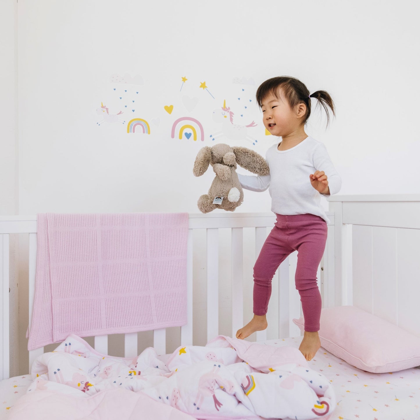 Super Soft 5 Piece Crib Bedding Set – Unicorn Dreams